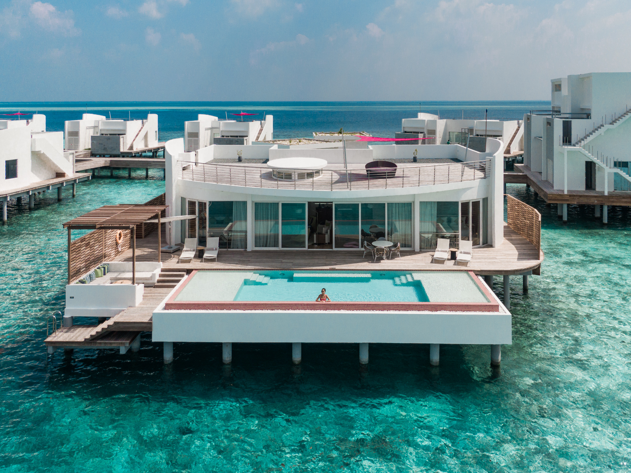 Jumeirah Olhahali Island Maldives
abroadd.com: $9,938

booking.com: $10,548

saving: $610